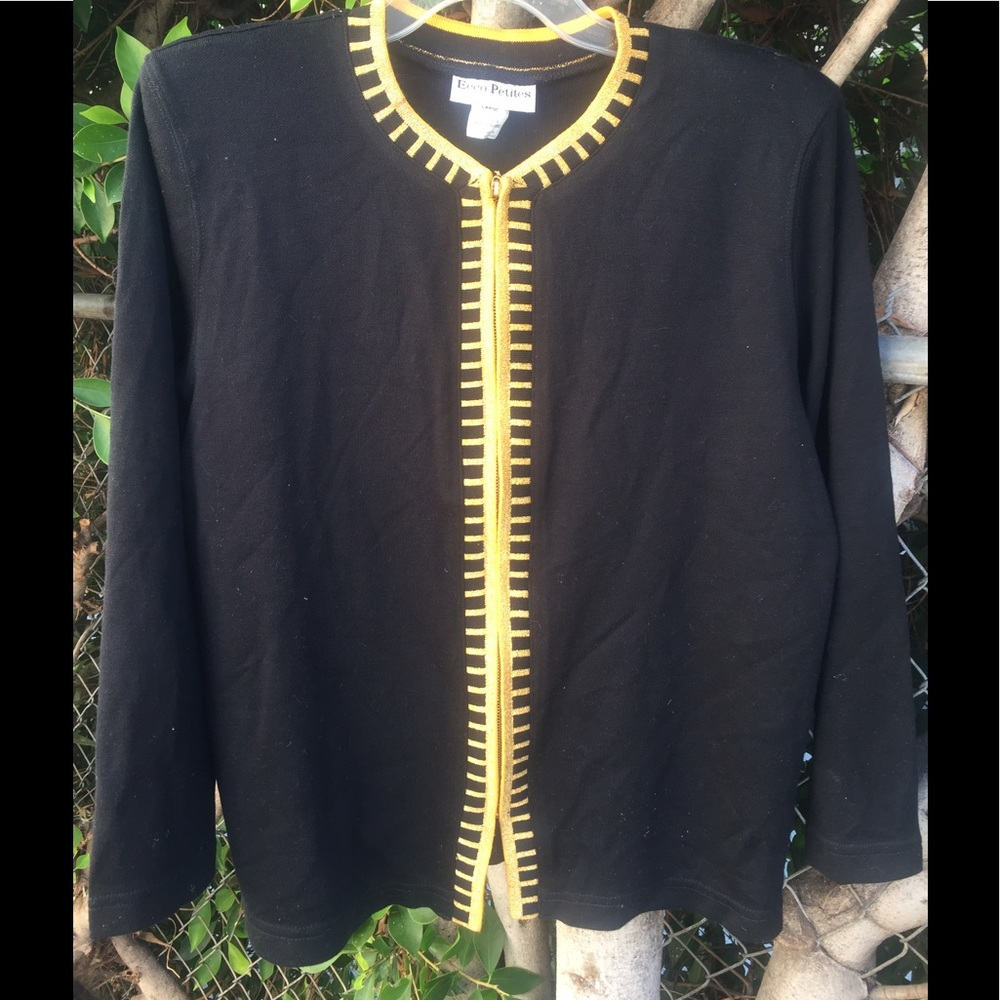 .  Ecco Petites zip up Large