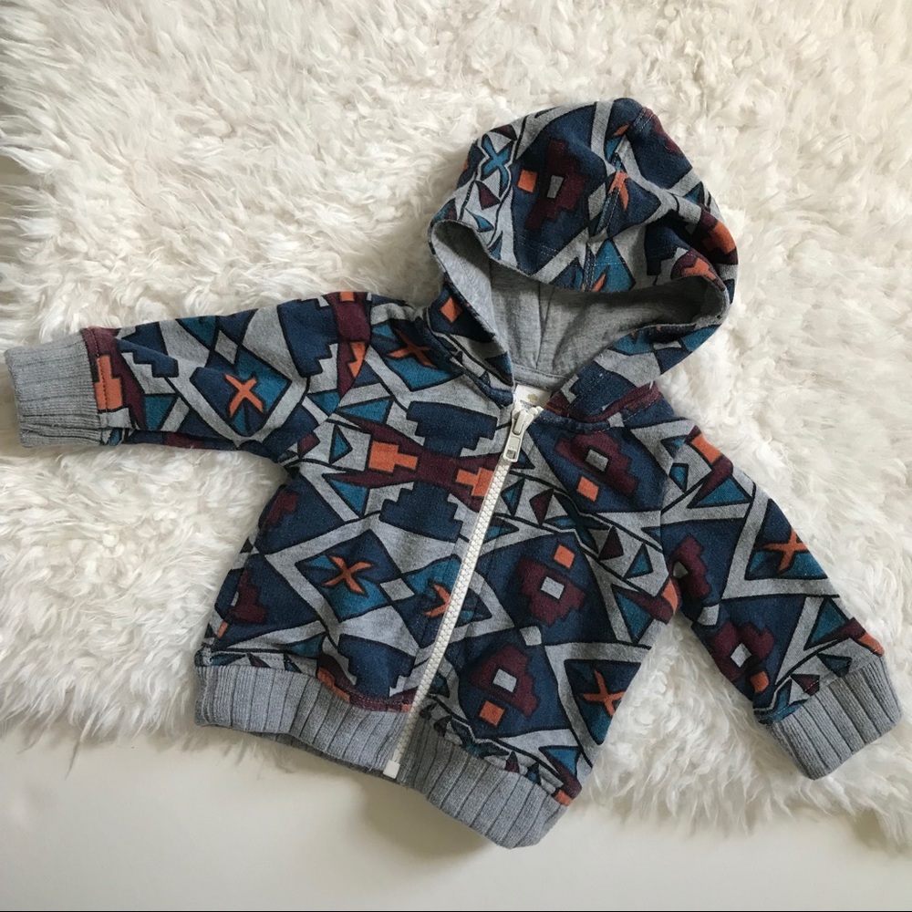 ⚡️3 for $15!⚡️ TUCKER + TATE 3 month hoodie