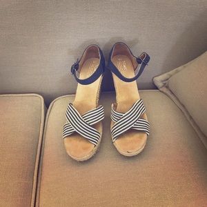Toms wedges , size 9