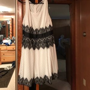 Doe and Rae white dress with black lace