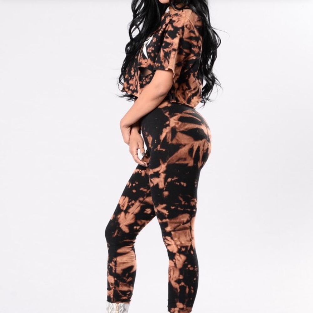 Fashion Nova Rust leggings - never worn