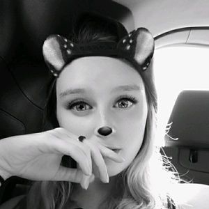 Meet your Posher, Tacy