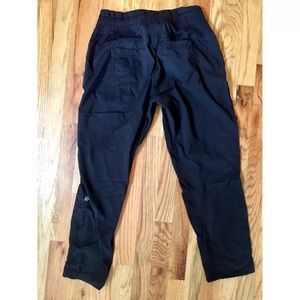 SOLD Lululemon street to studio pant