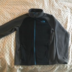 Boy The North Face fleece.