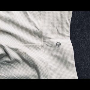 Lululemon crops!