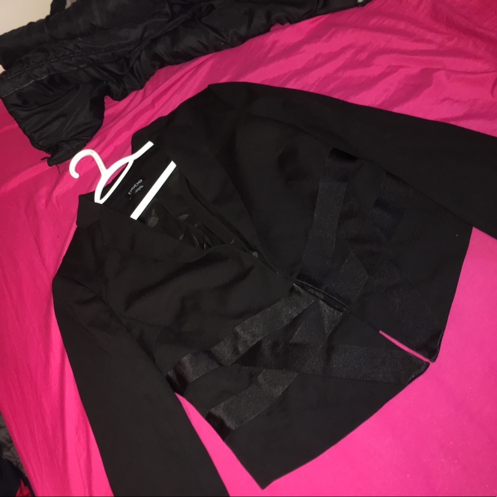 Black Bebe blazer ✌🏼