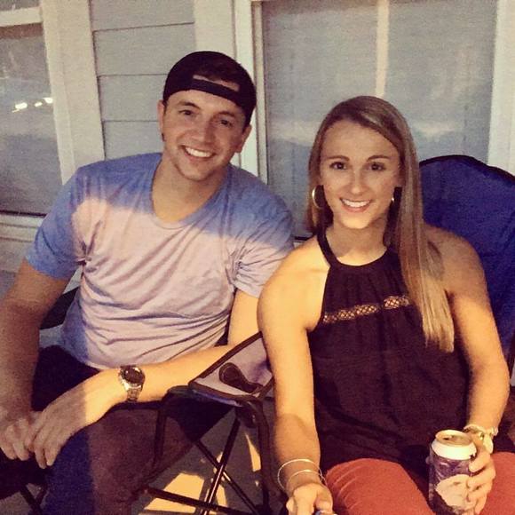 Meet your Posher, Melissa - Picture 1 of 1