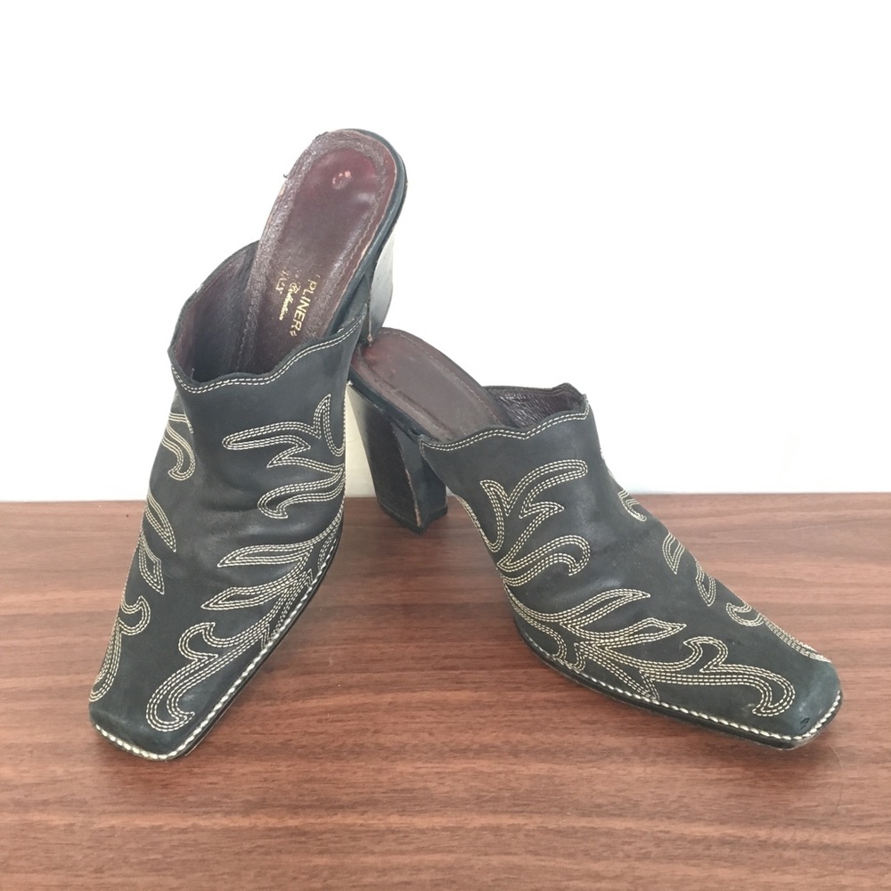 Donald J. Pliner “Western” Mules