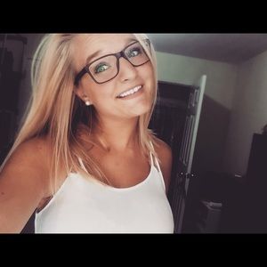 Meet your Posher, Mallory