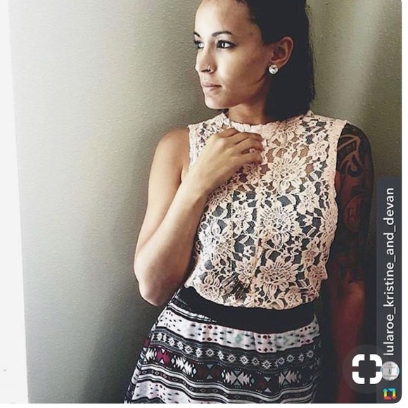 SOLD NWT Lularoe Joy BLACK Swiss dot duster vest - Picture 5 of 6