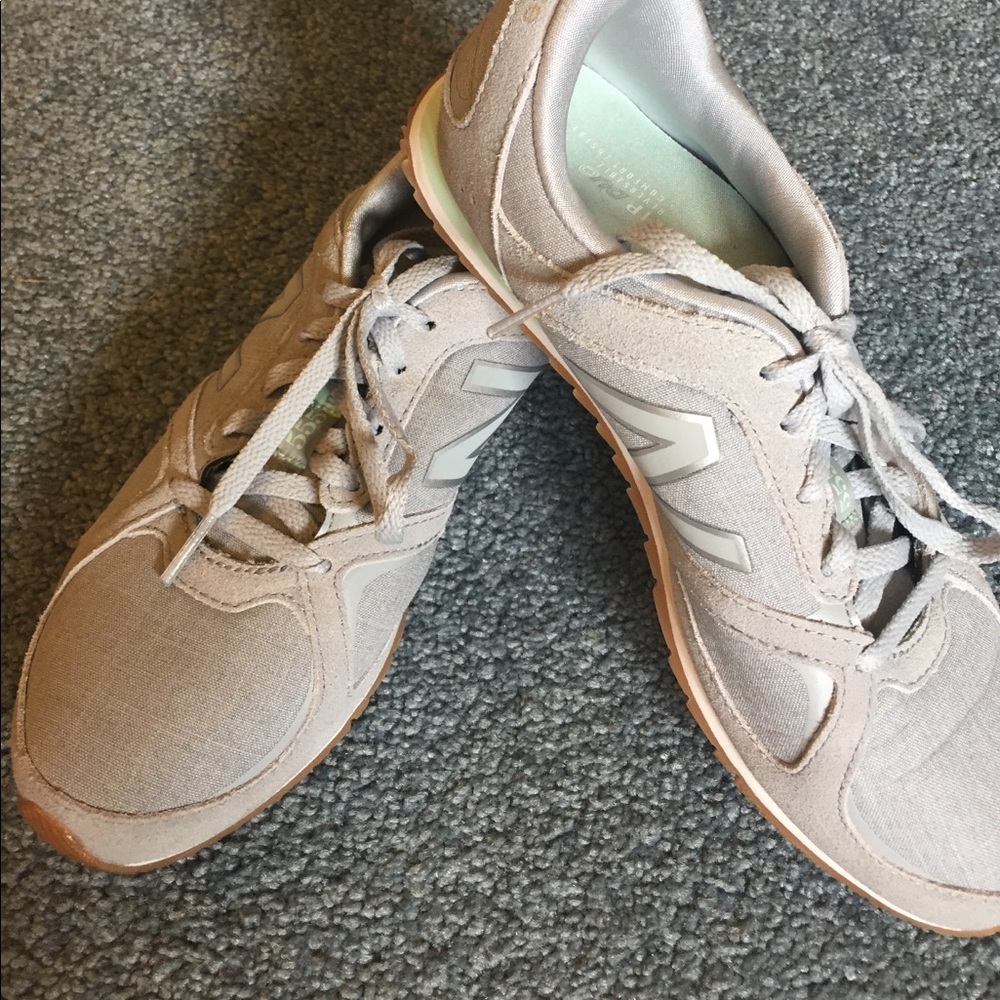 New Balance Sneakers
