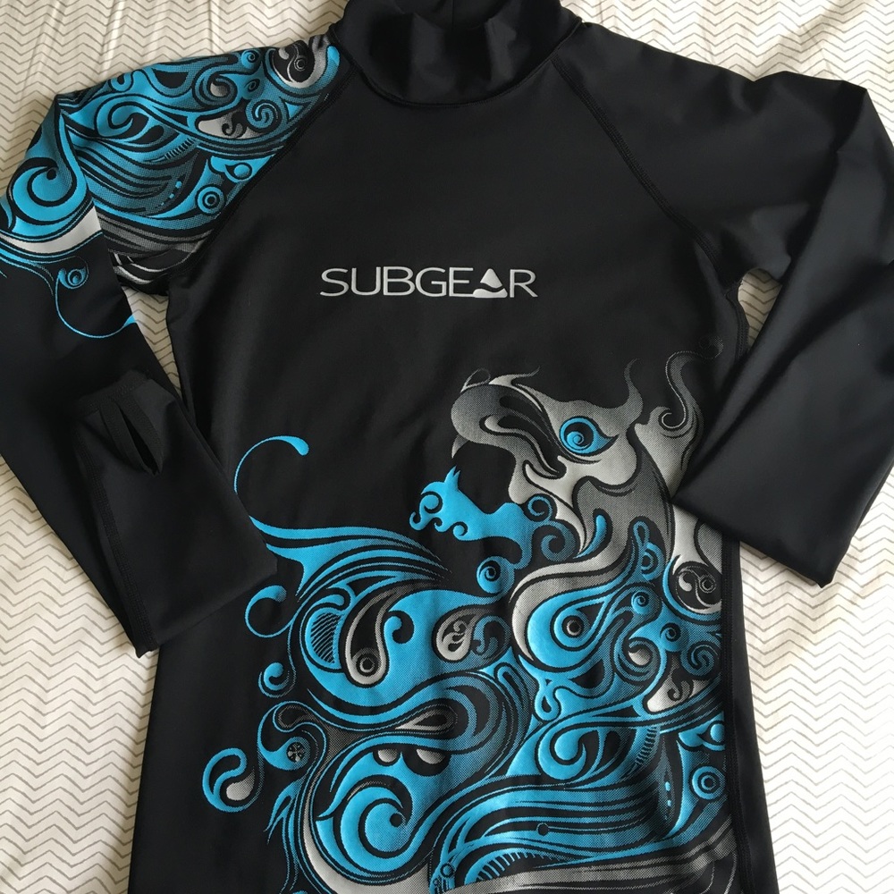 Subgear rash guard