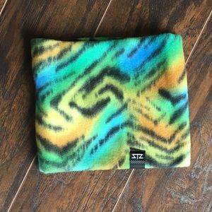 New STZ neck warmer. Unisex.