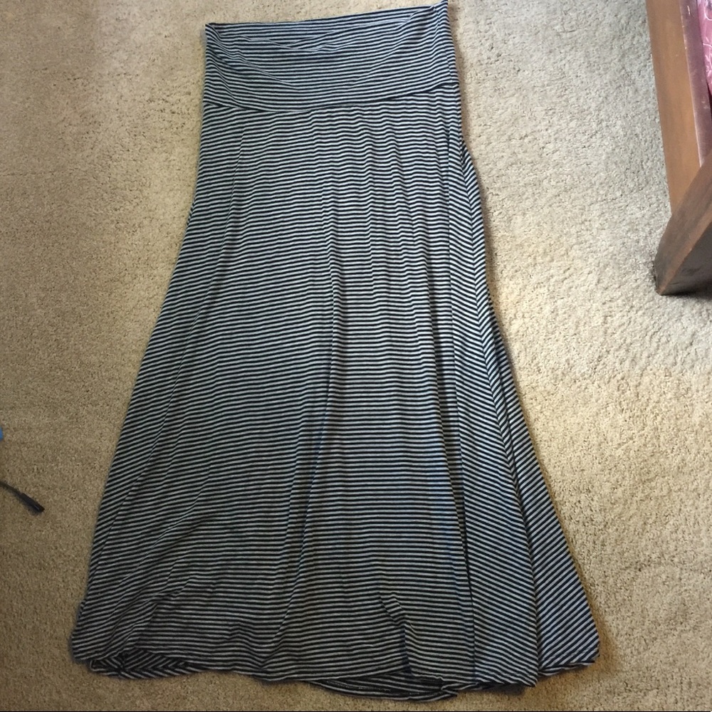 Black and gray striped maxi skirt! Comfy!