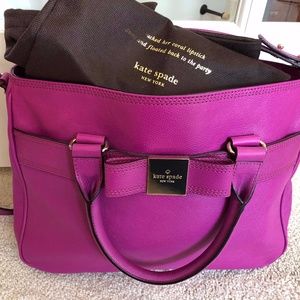 Never used fuchsia Kate Spade crossbody bag w/bow