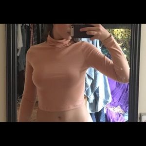 Cropped peach turtle neck
