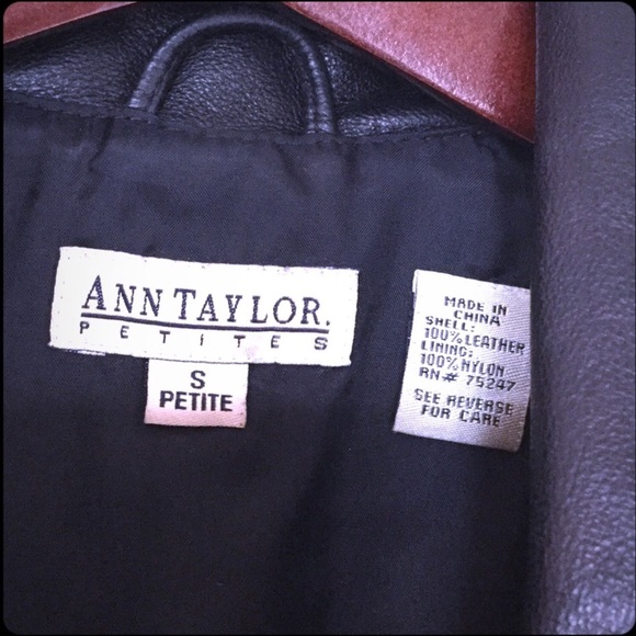 ⬇️PRICE- ANN TAYLOR LEATHER JACKET🌹 - Picture 6 of 6