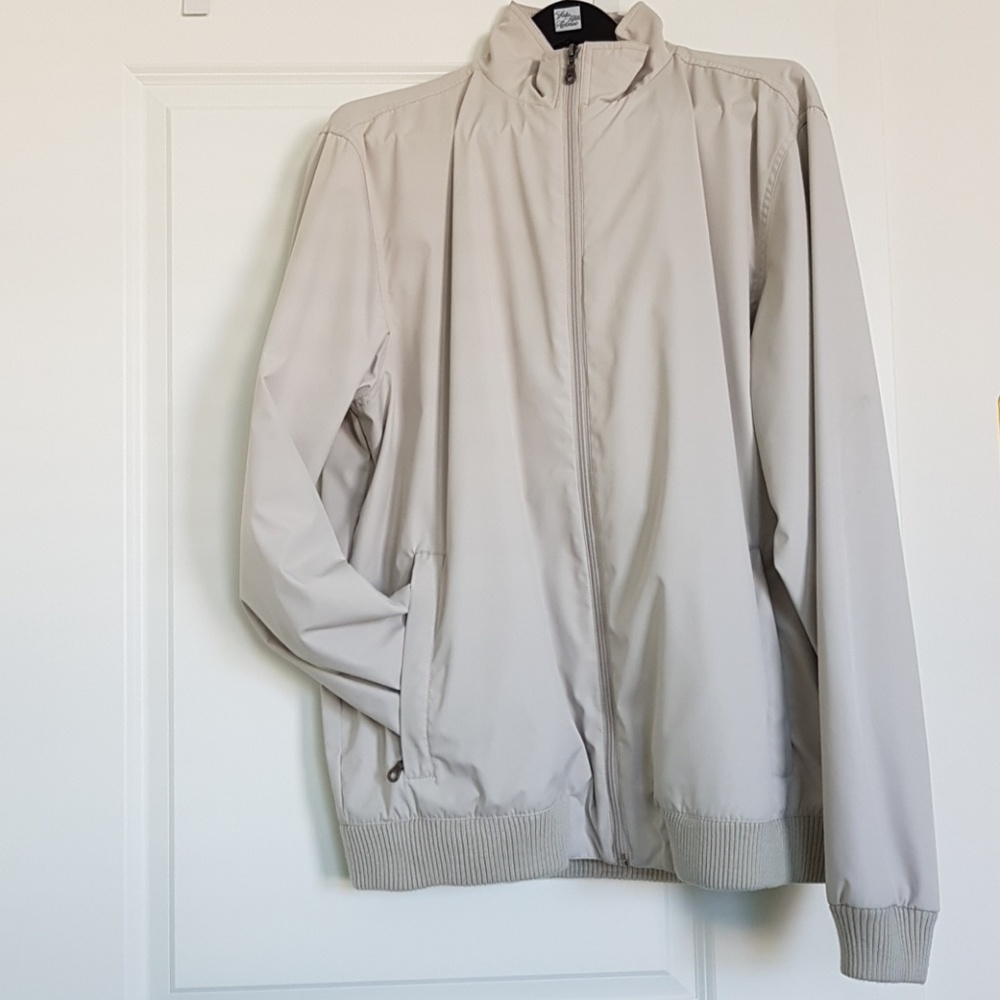 Eddie Bauer Men Zip Down Jacket