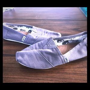 PRE Loved Toms Women's