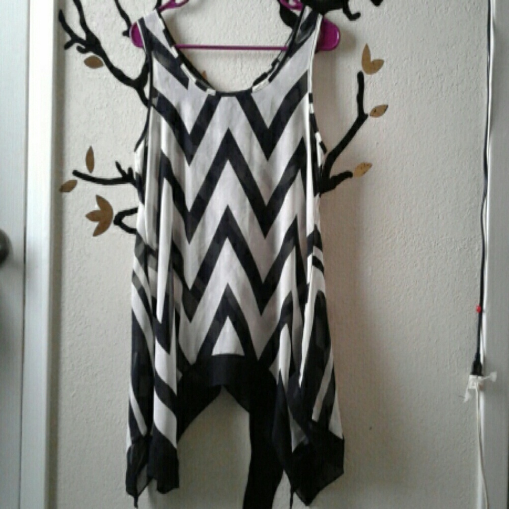 SMALL THIN SLEEVELESS