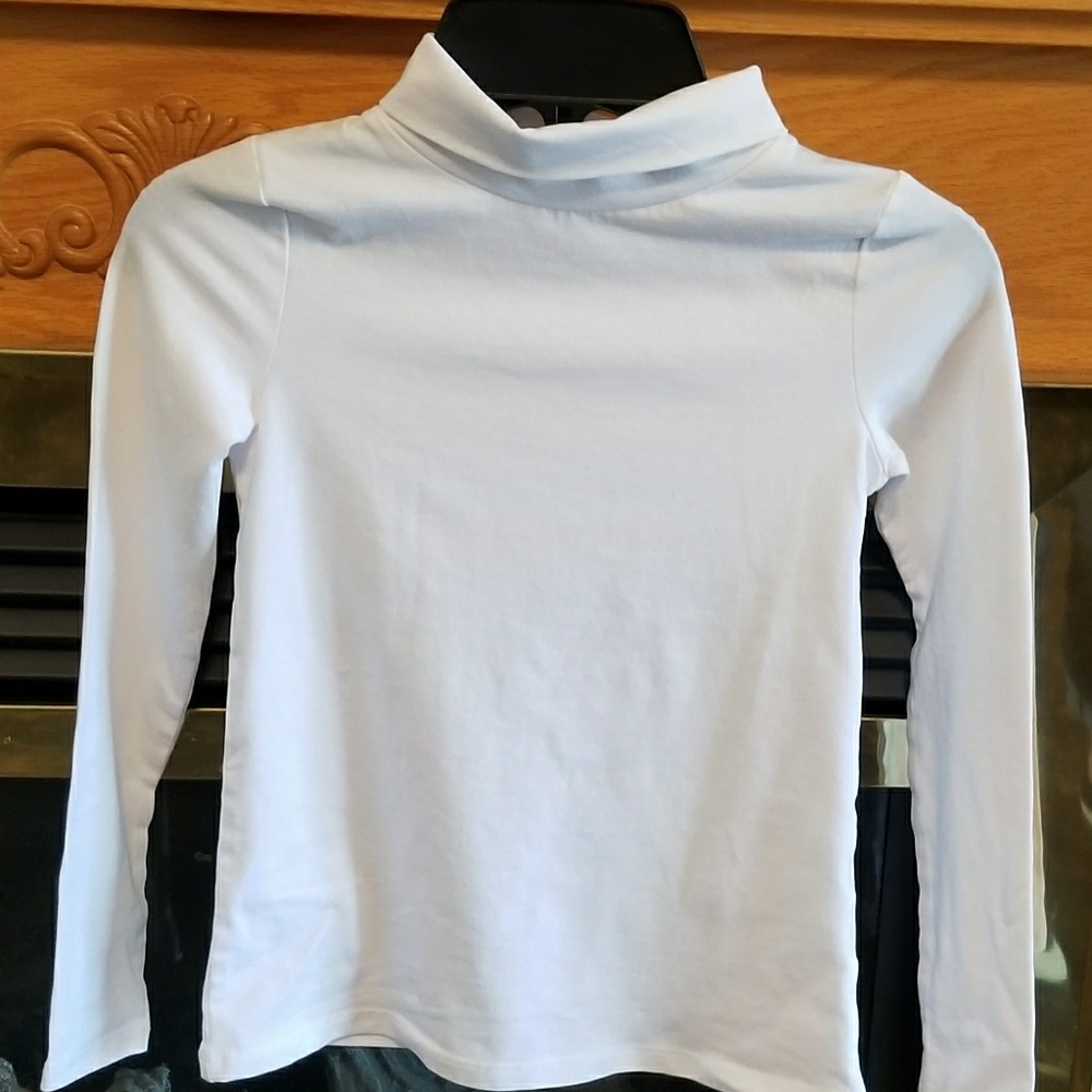 New W/O tags turtleneck.