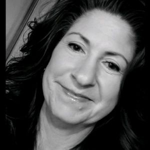 Meet your Posher, Shellie