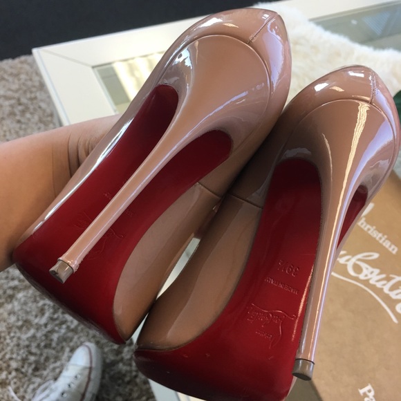 ✨HOST PICK ✨ EUC Authentic Christian Louboutins - Picture 6 of 7