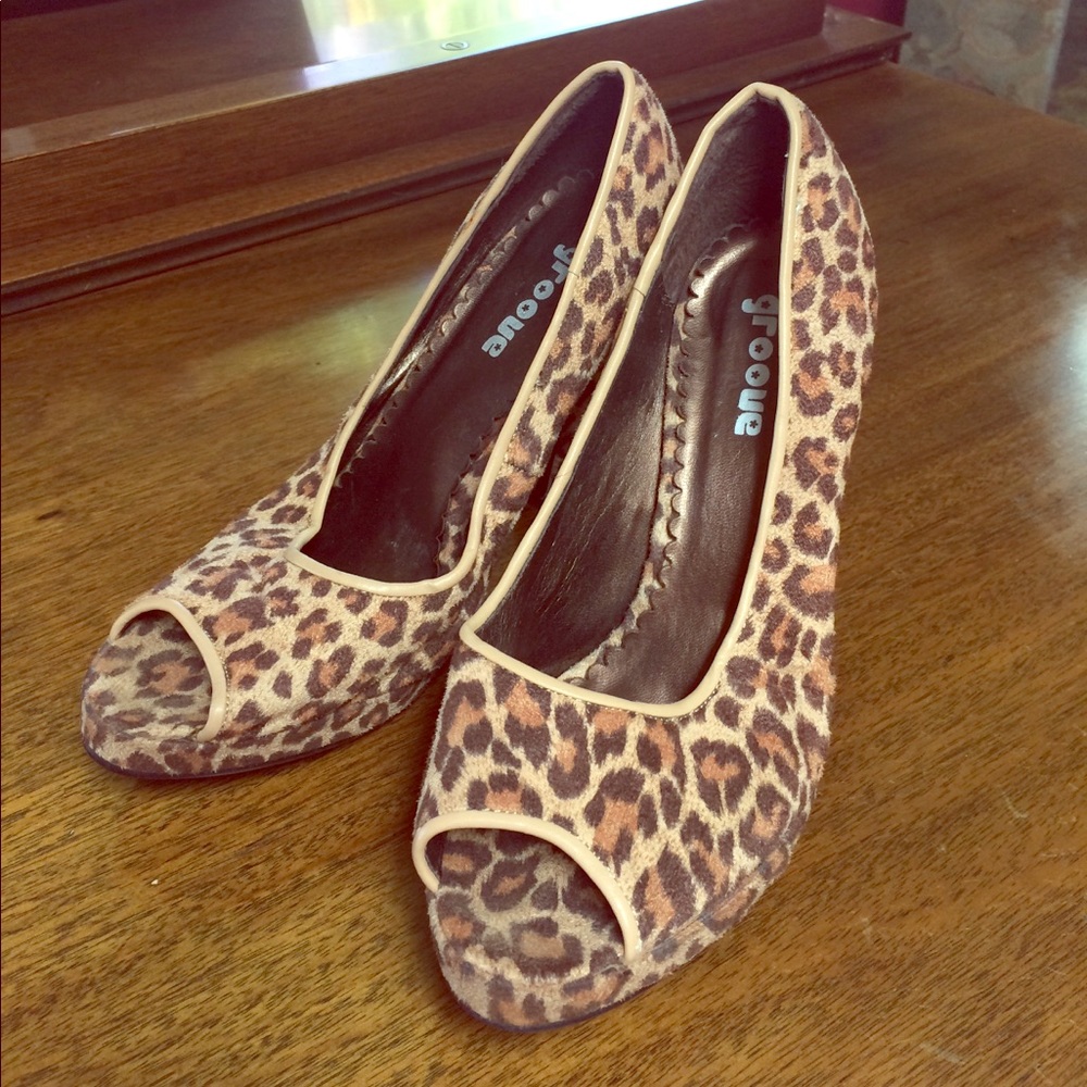 Groove Shoes