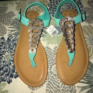 Brand new size 9 sandals