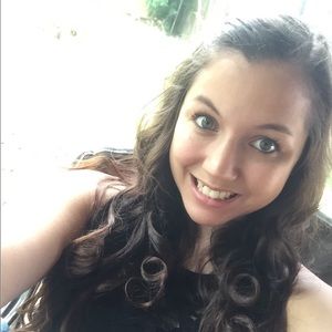 Meet your Posher, Brianna