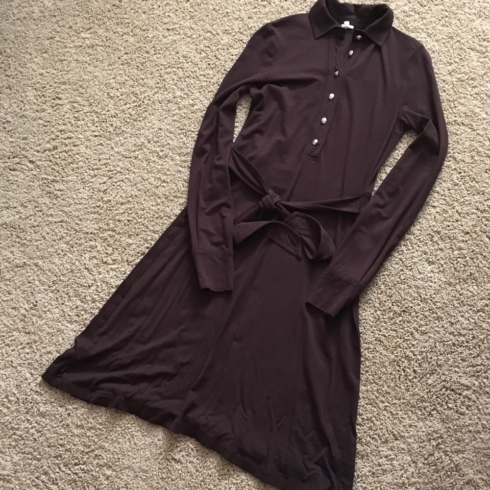 The perfect long sleeved dress for fall.