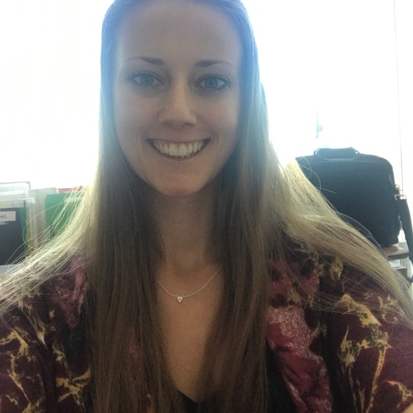 Meet your Posher, Kelli - Picture 1 of 1