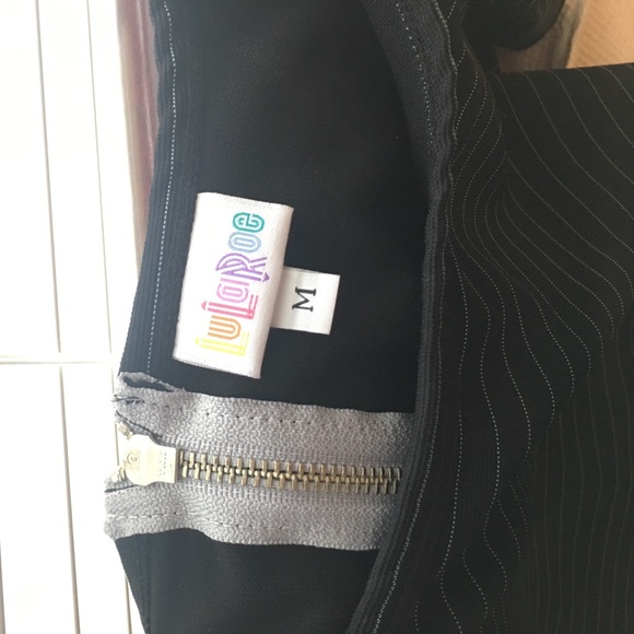 LulaRoe Amelia - Picture 3 of 3