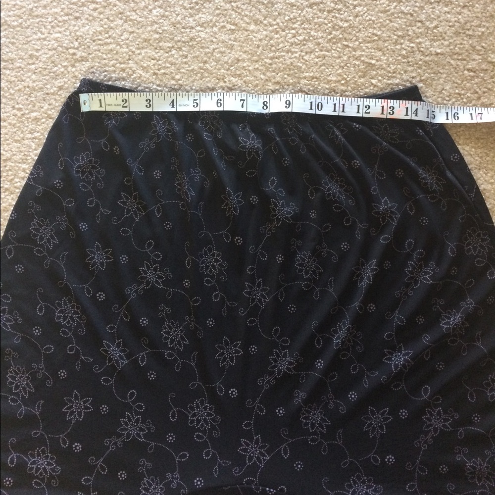 Swing black skirt.