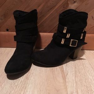 Classic Black Bootie, Size 5, from Mexico