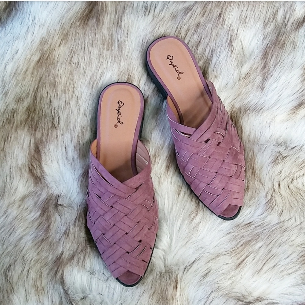 LAST PAIR!!//The Contessa// Mauve mule/ flat - Picture 2 of 4