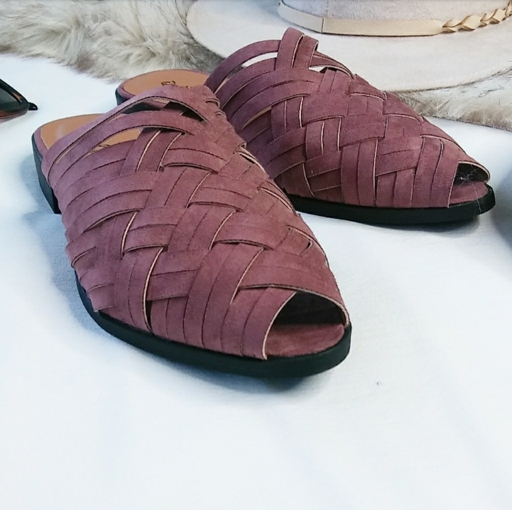 LAST PAIR!!//The Contessa// Mauve mule/ flat - Picture 4 of 4