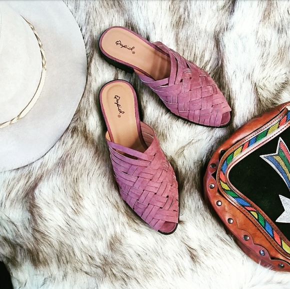 Strut! Shoes - LAST PAIR!!//The Contessa// Mauve mule/ flat