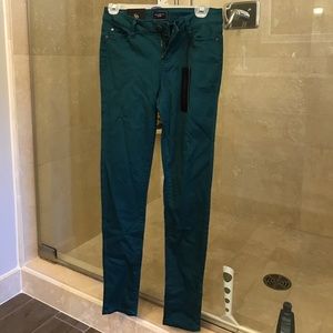 NWT Celebrity Pink skinny jeans