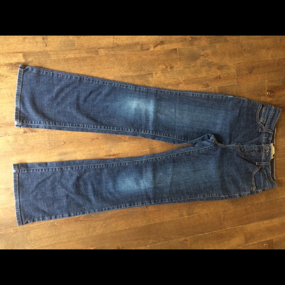 Levi's 512 perfectly slimming boot cut petite jean - Picture 2 of 8