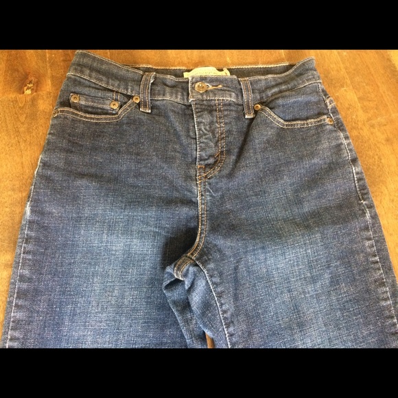 Levi's 512 perfectly slimming boot cut petite jean - Picture 3 of 8