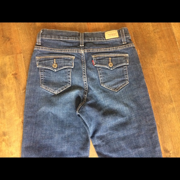 Levi's 512 perfectly slimming boot cut petite jean - Picture 8 of 8