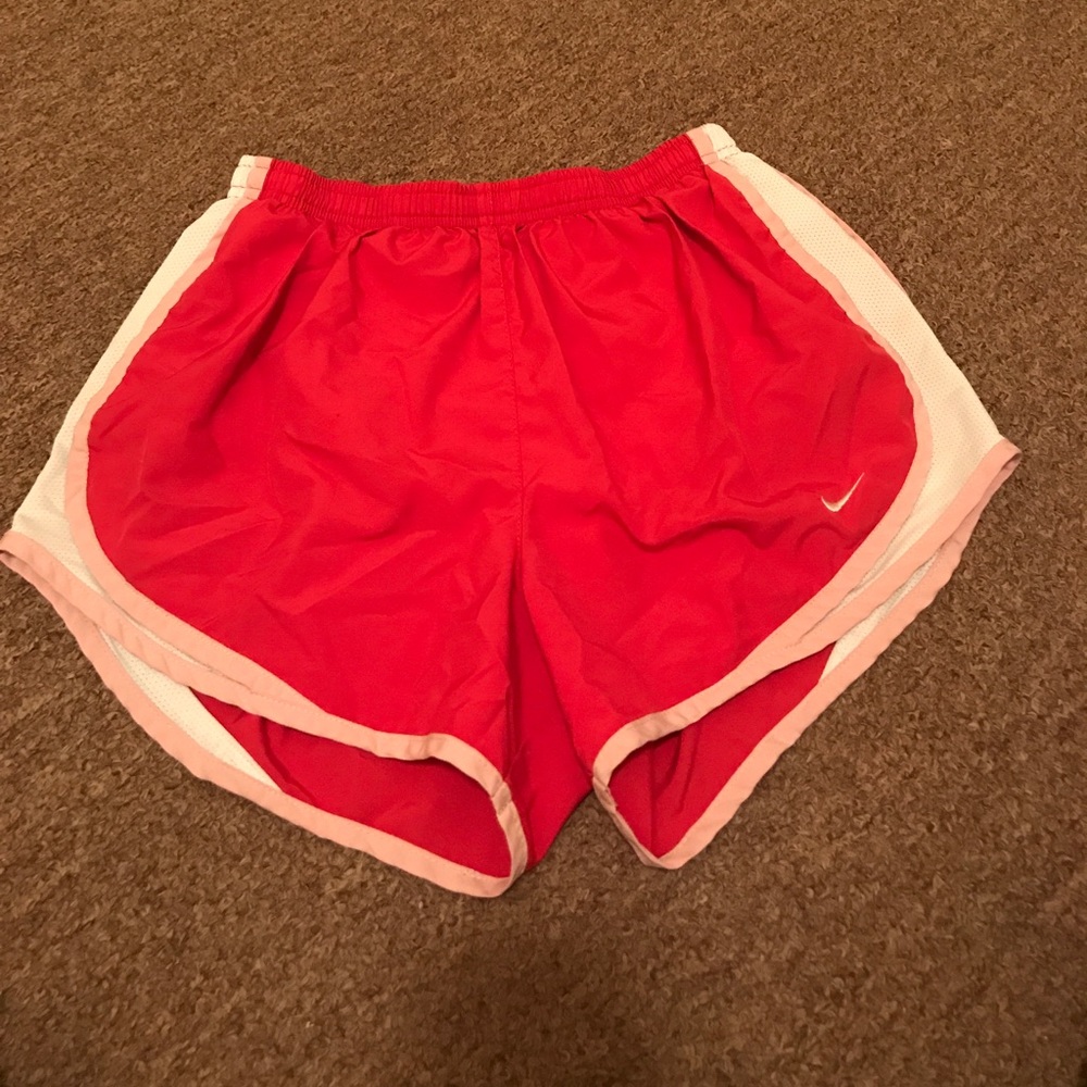 PINK NIKE ATHLETIC SHORTS 🏃‍♀️