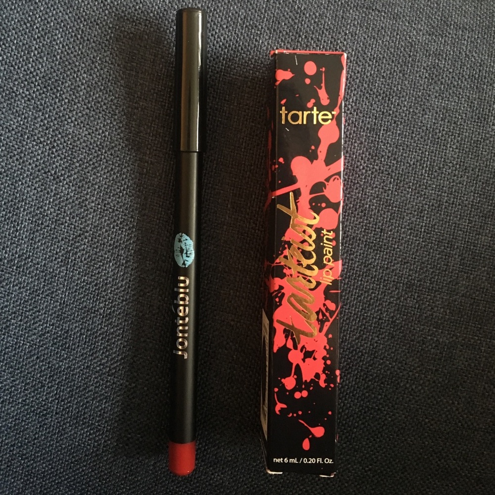 Tarte Tarteist lip paint & Jonteblu lip liner