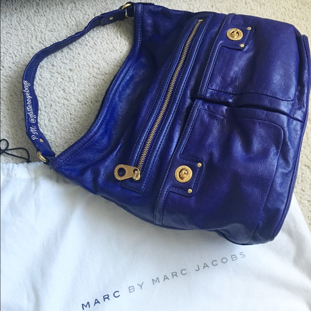 SALE BEAUTIFUL authentic Marc Jacobs purple hobo