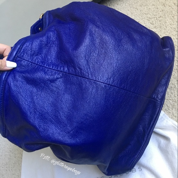 SALE BEAUTIFUL authentic Marc Jacobs purple hobo - Picture 2 of 7