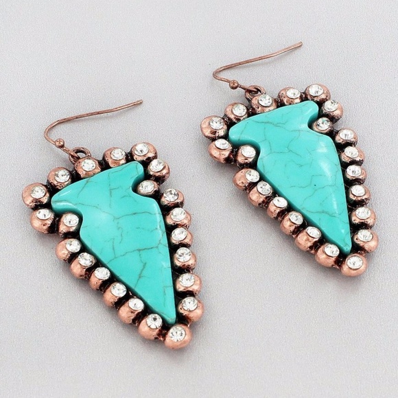 Jewelry - Silvertone & Turquoise Arrowhead Earrings