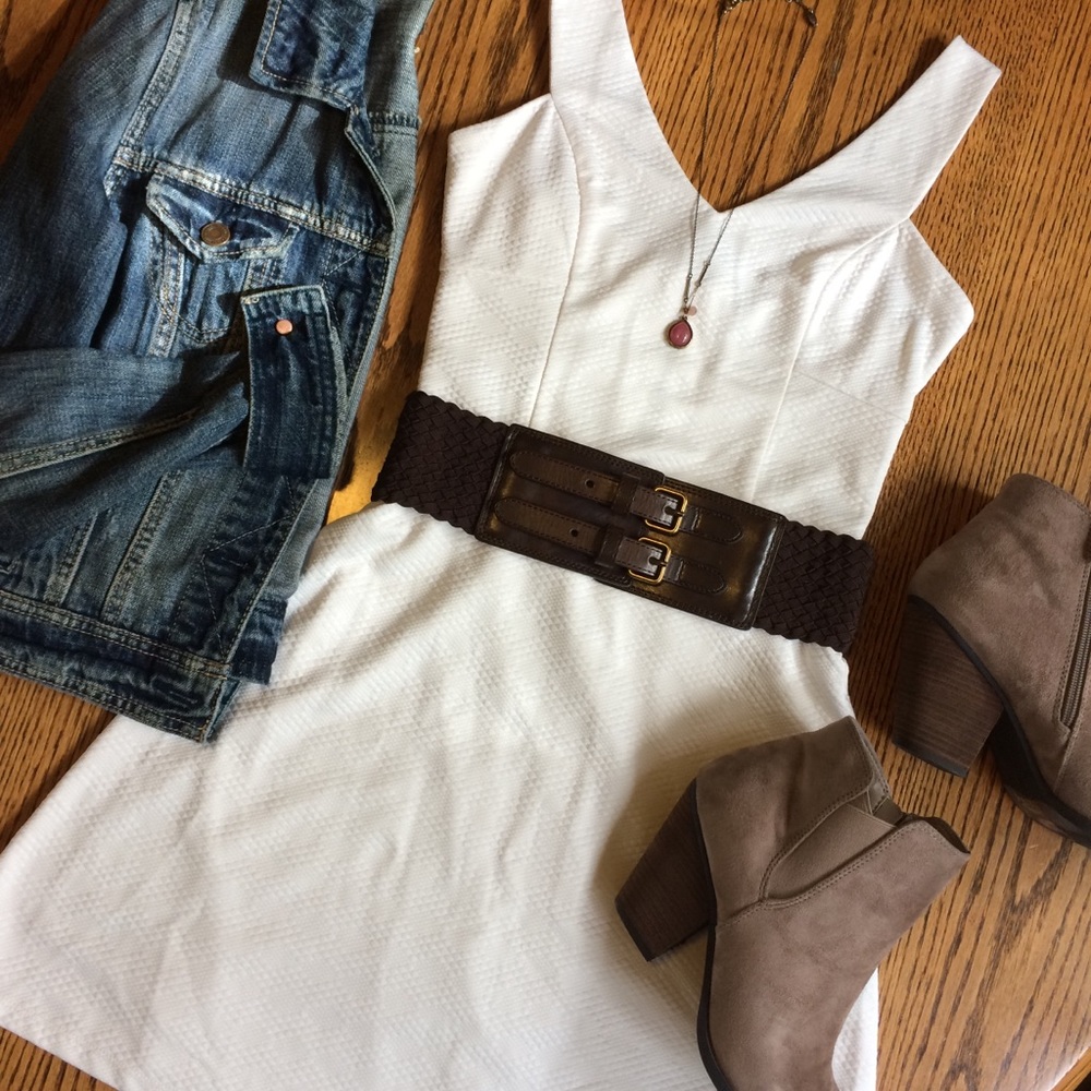Hollister White V-Neck Dress