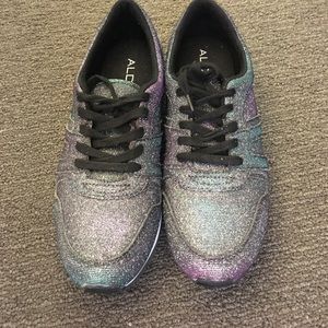 Ladies fashion sneakers