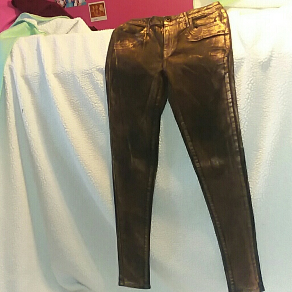 Levis distressed legging style jeans  s 27